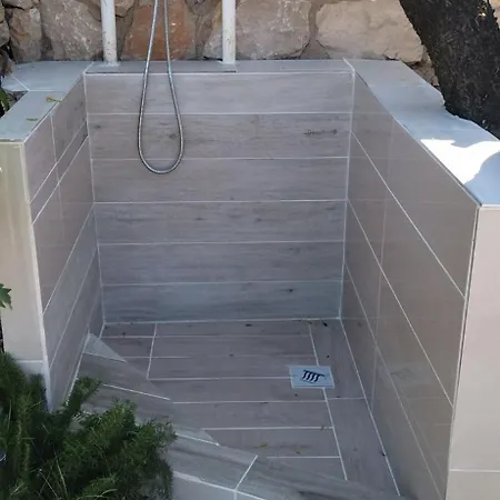 House Antonija Сasa de vacaciones Tkon